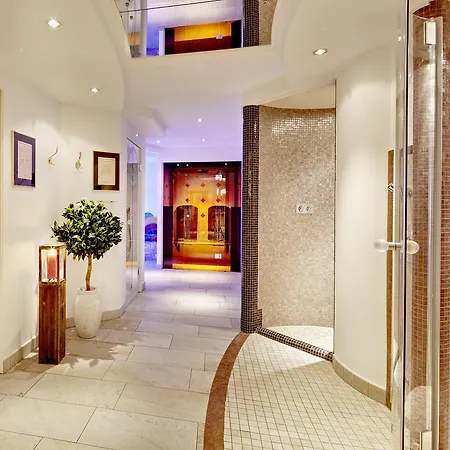 Jaegerhof Готель